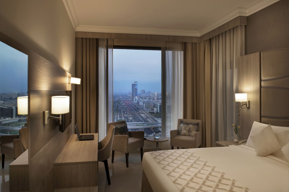 TWO BEDROOM APARTMENT - CITY VIEW