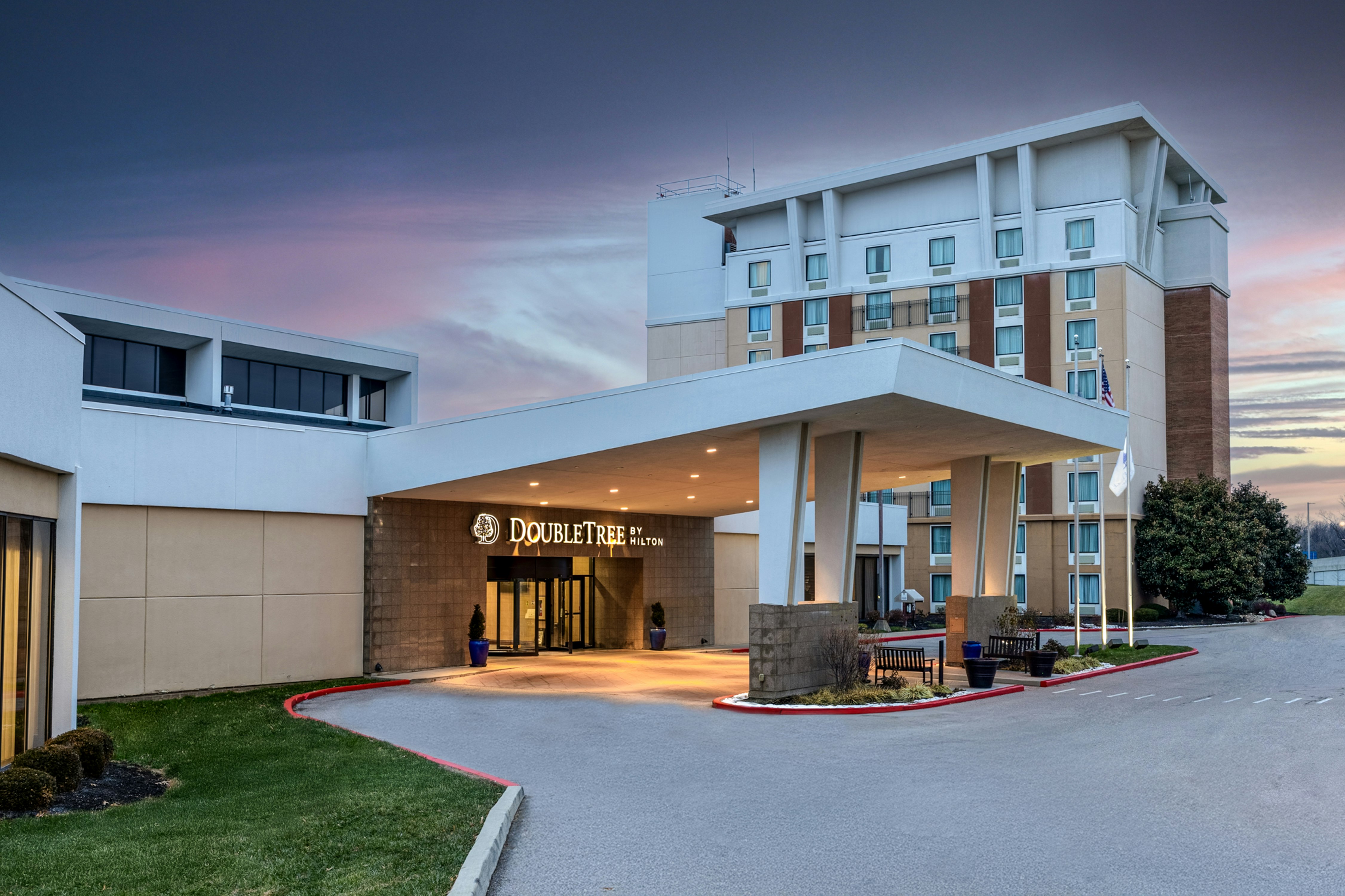 Doubletree Cincinnati Airport 1/34