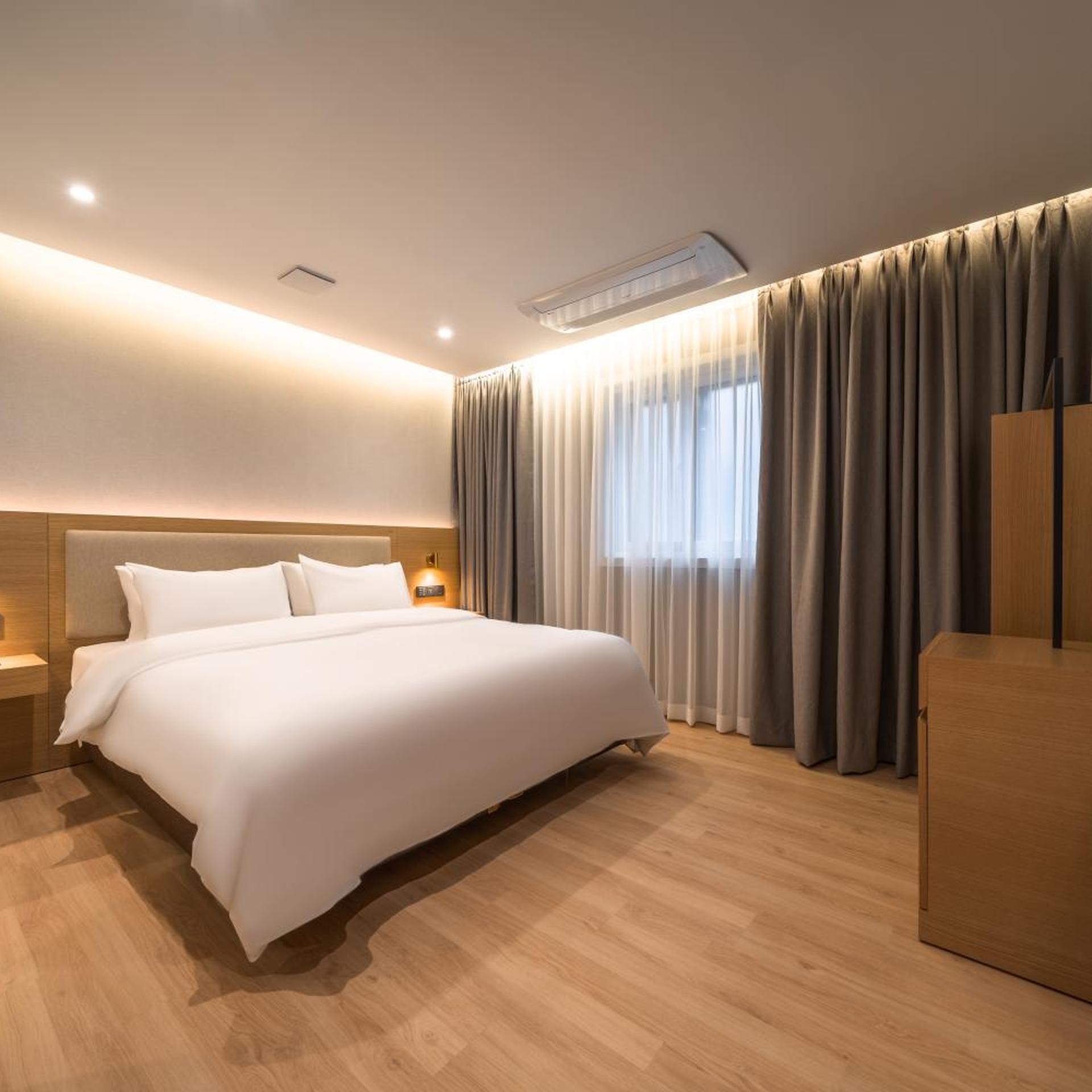 غرفة قياسية بسرير مزدوج، Comfort inn Yeouido 3/9