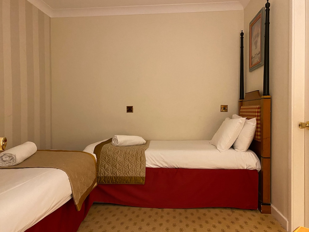 Brook Mollington Banastre Hotel & Spa 24/30