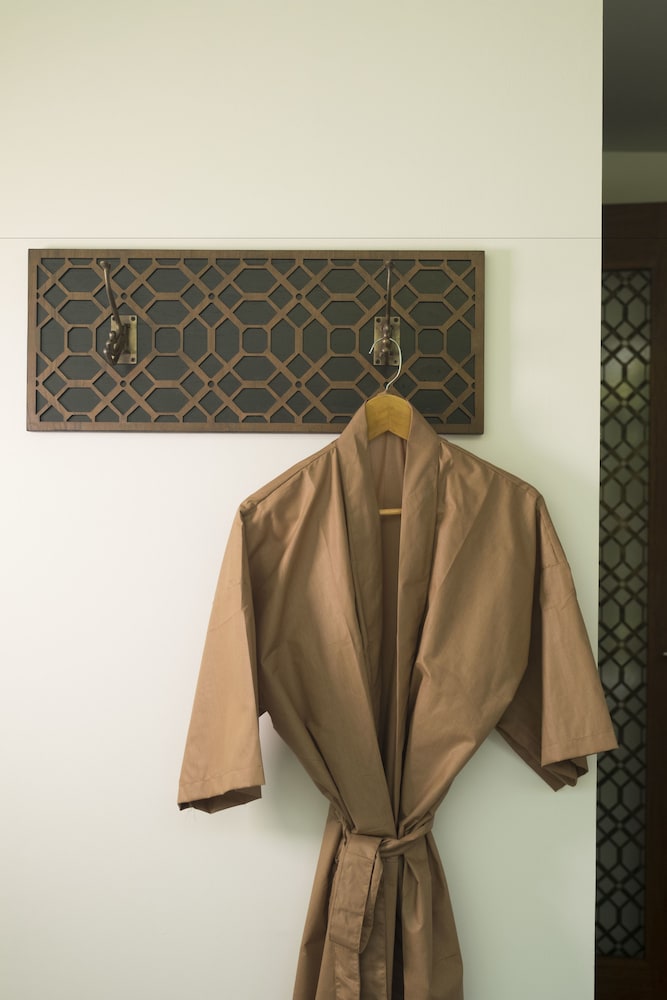 Akana Boutique Hotel 33/63