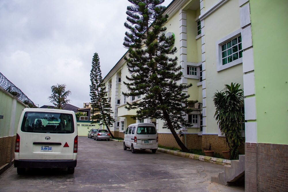 Lekki Heights 20/24