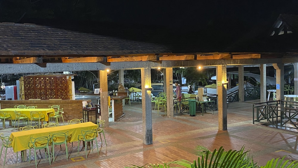On Vacation Girardot Resort 4/64