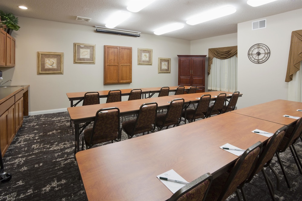 Grandstay Residential Suites Rapid City 51/67