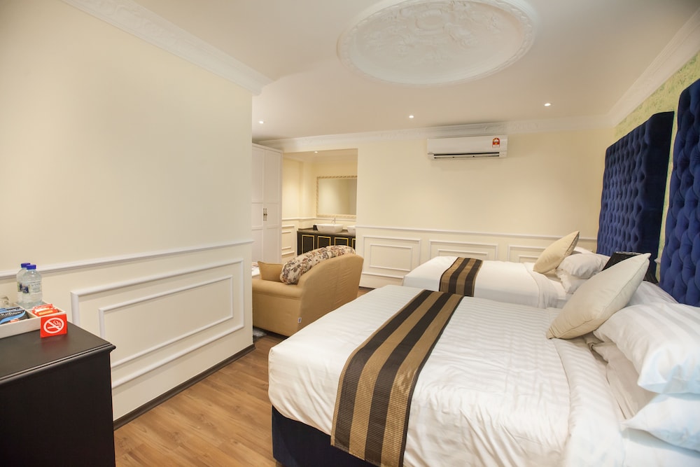 Apple Heritage Hotel 36/69