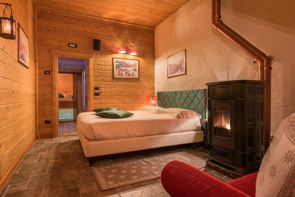Park Chalet Village 11/50