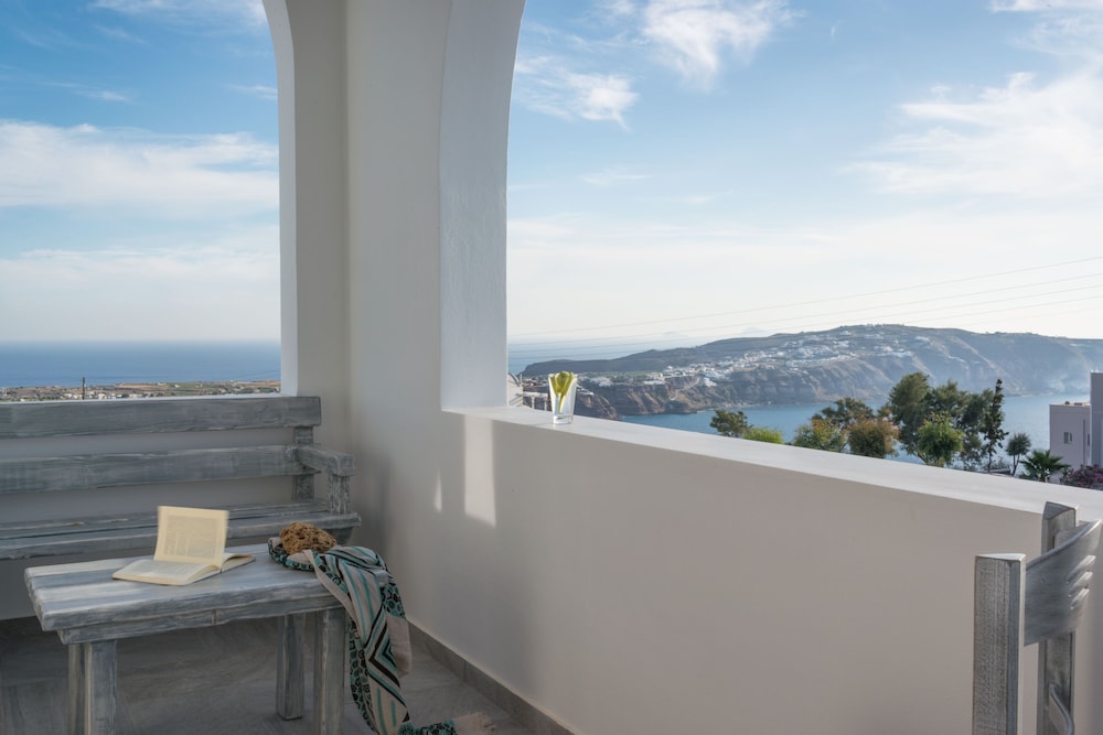 Aspronisi Luxury Villa 22/30