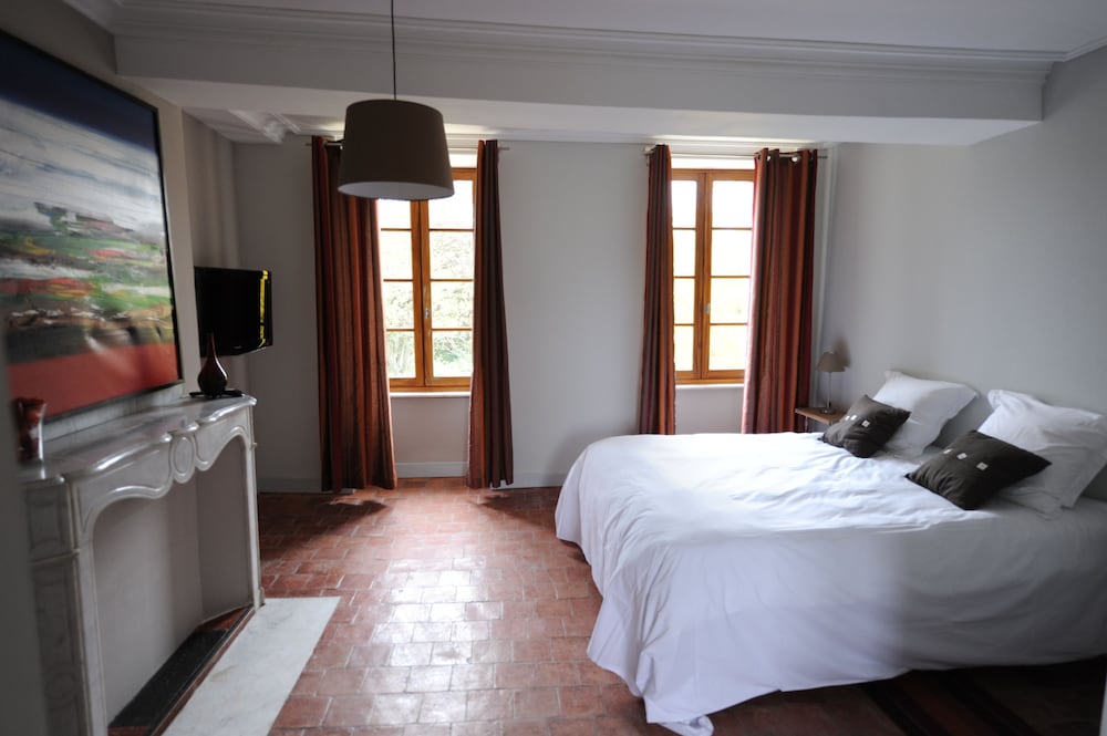 HOTEL CHATEAU DE PALAJA 15/68