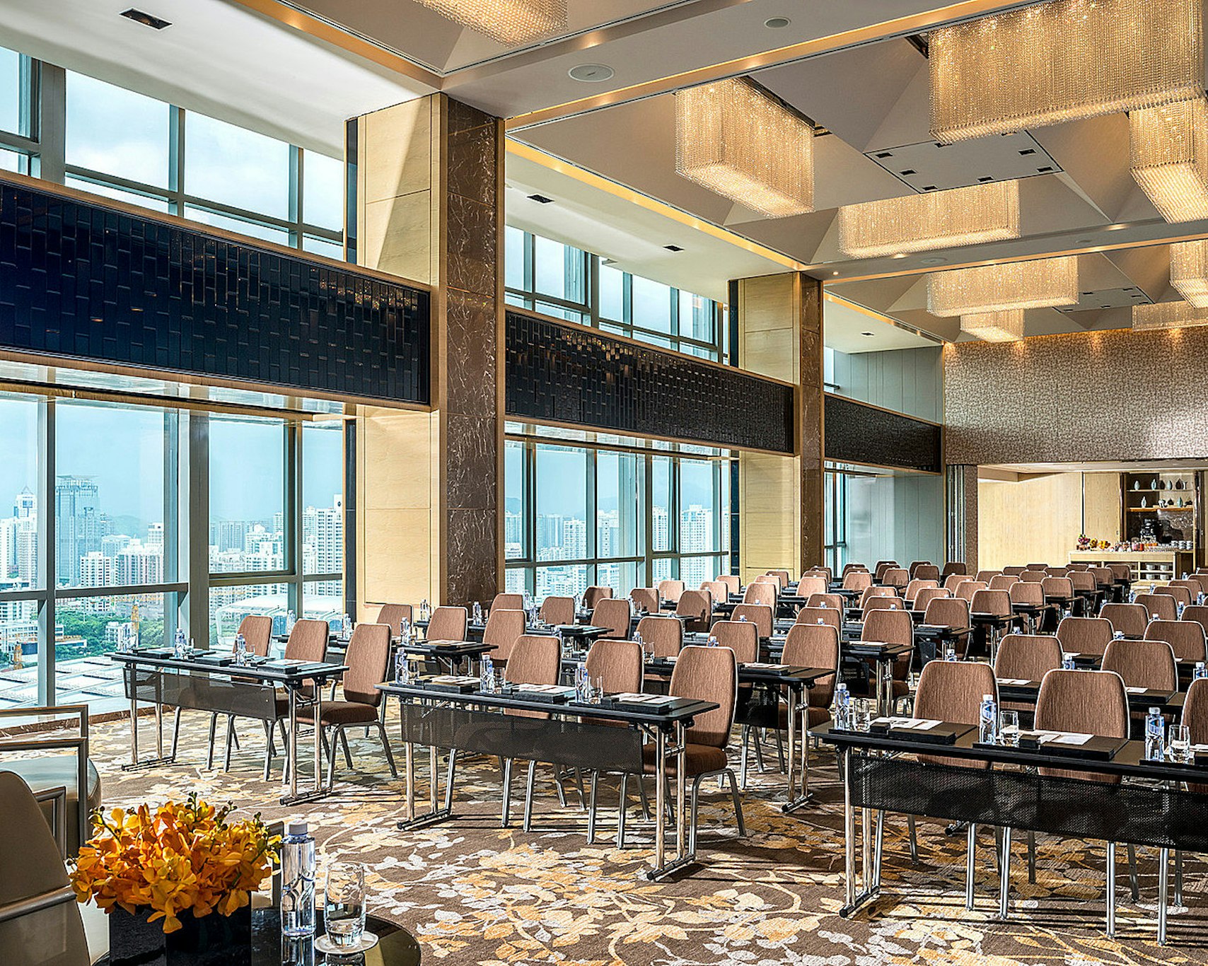 Four Seasons Hotel Shenzhen 51/56