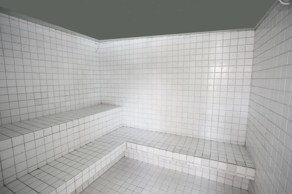 swimming pool spa