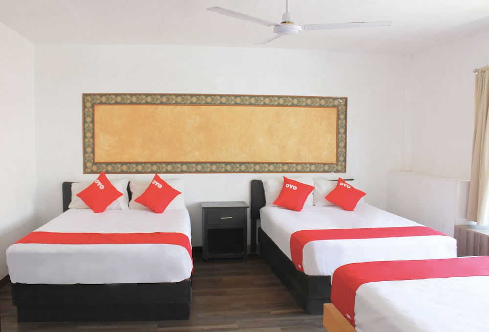 Room at Oyo Hotel Plata, FRESNILLO