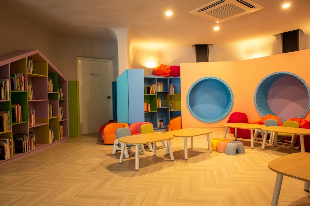 Eco Land Hotel 41/46