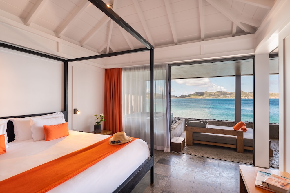 Ocean, Panoramic, Suite, King Bed, 2 Sofa