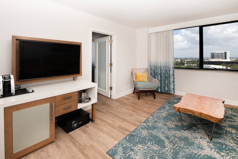 Renaissance Newport Beach Hotel 34/51