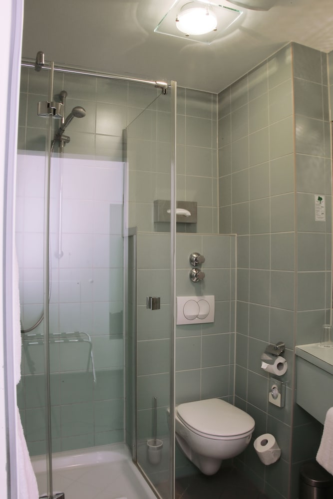 Helvetia Hotel Munich City Center 2/50