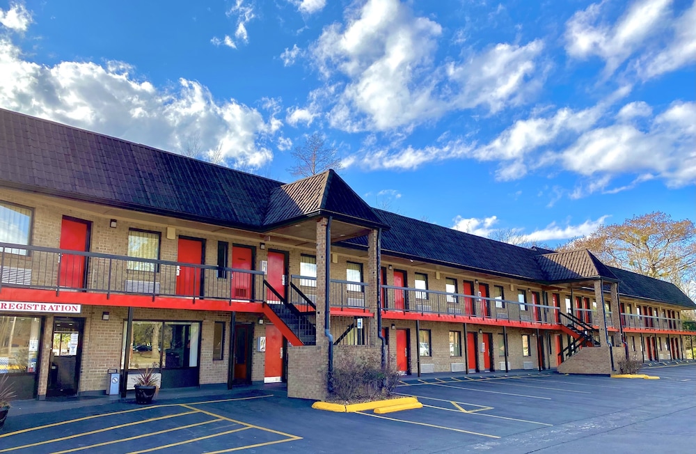 Travelers Inn 1/58