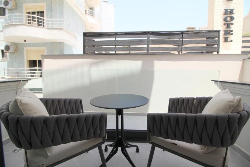 Rozafa Palace Hotel 37/54