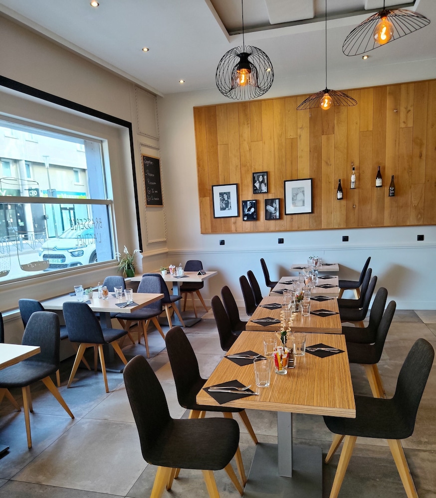 COMFORT HOTEL ACTUEL CHAMBERY CENTRE 67/71