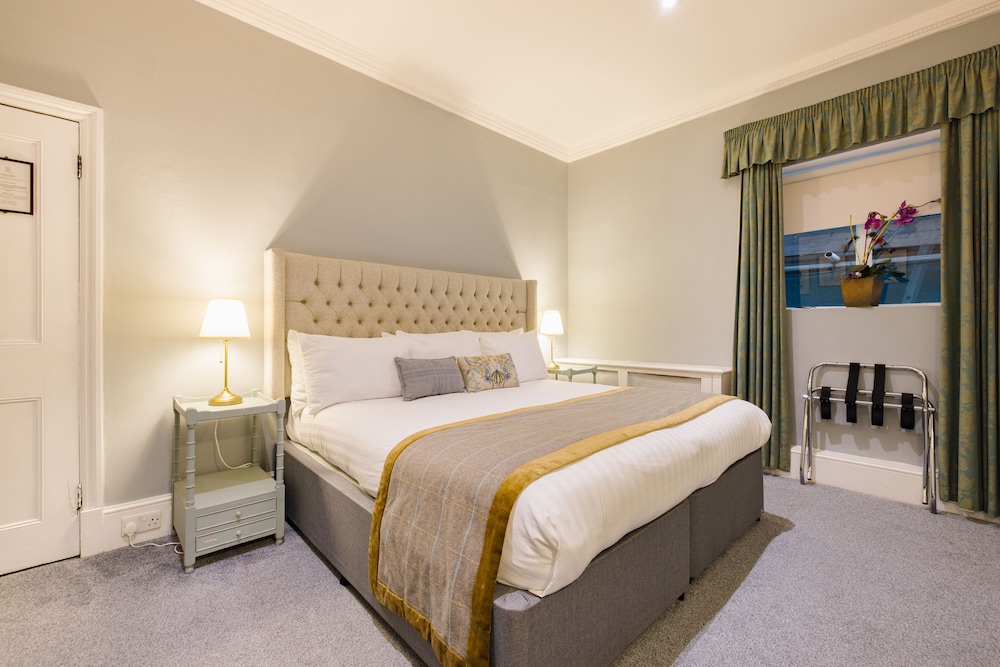 Abbey Court Hotel Notting Hill 28/50