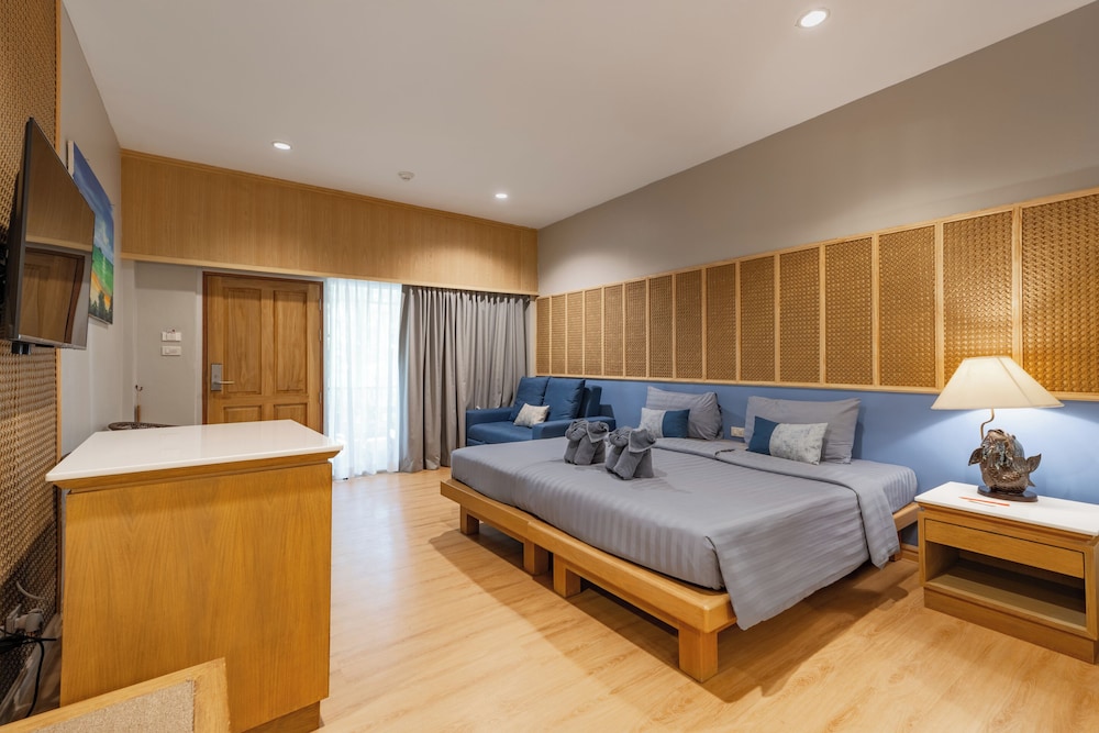 SUPERIOR ROOM