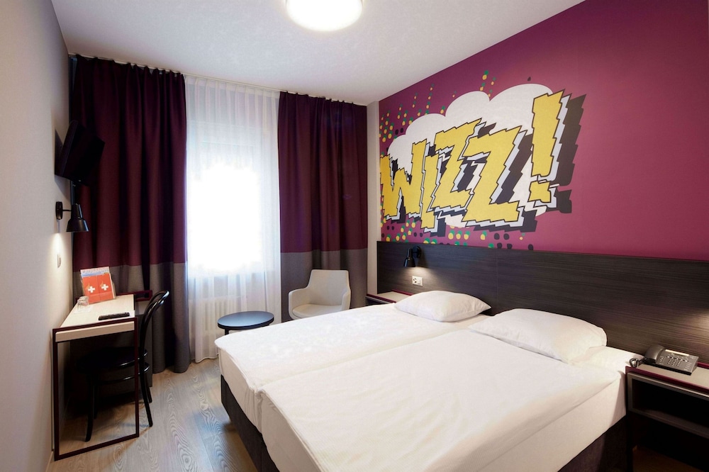 Hotel Crystal 24/50
