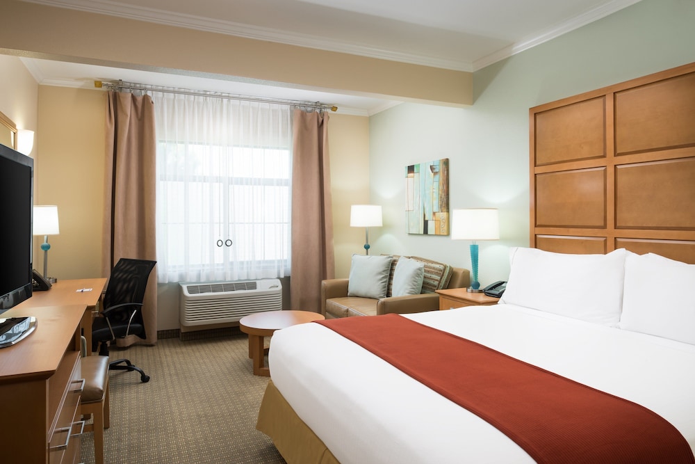 Holiday Inn Express Hotel Suites Santa Clara Silicon Valley 32/75