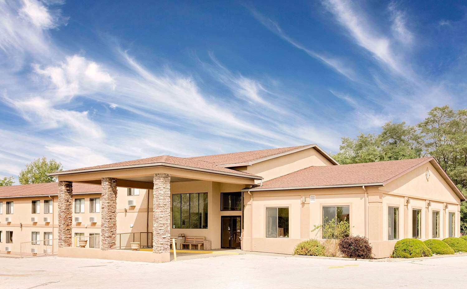 Days Inn By Wyndham Boonville 2/21