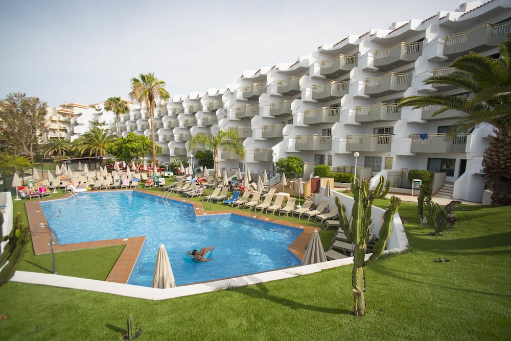 Playaolid Suites And Apartments 3/45