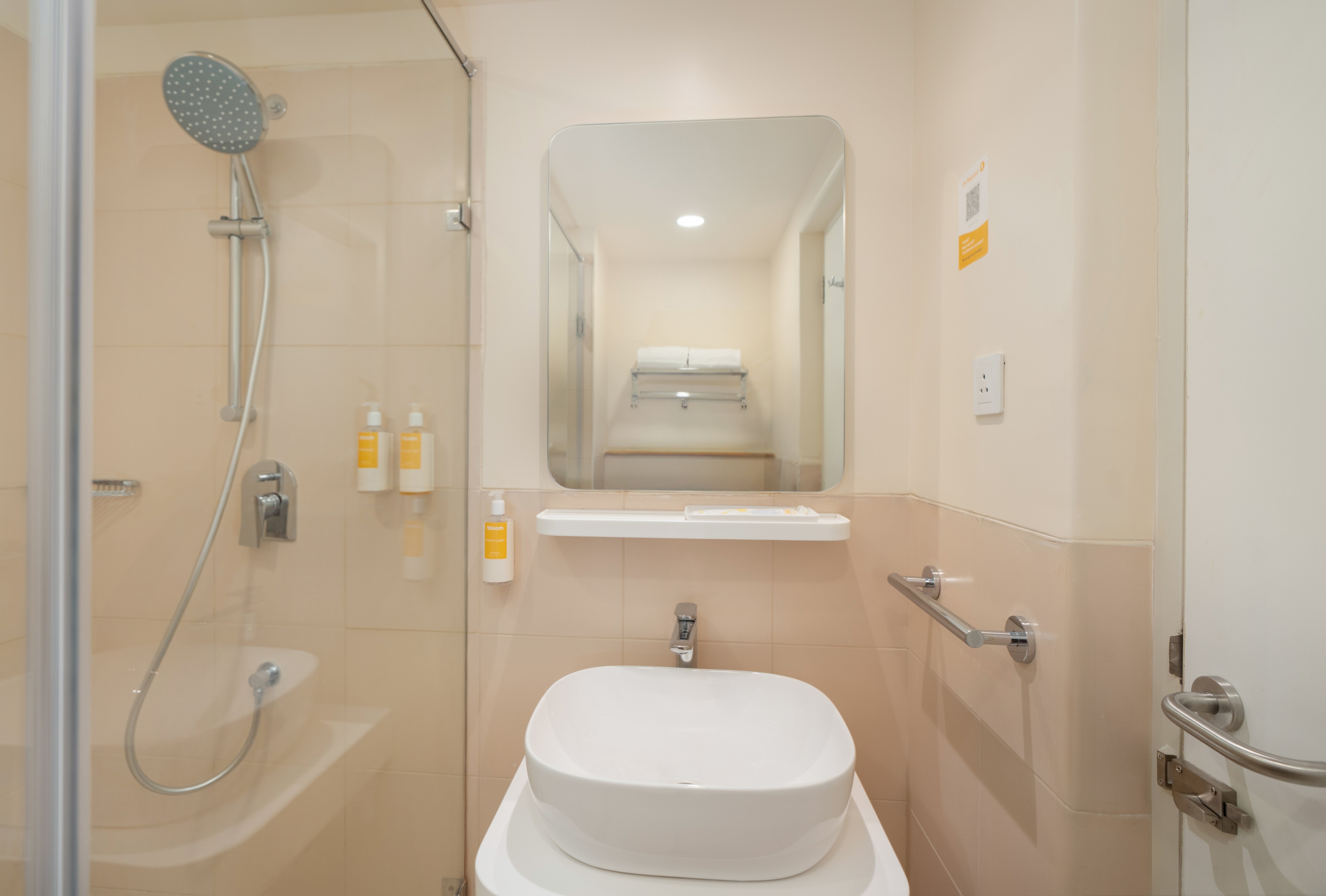 Bloom Hotel Dlf Cyber City 32/33