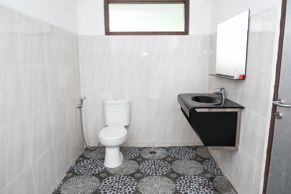 OYO 550 Kebon Krapyak Cottage Syariah 37/42
