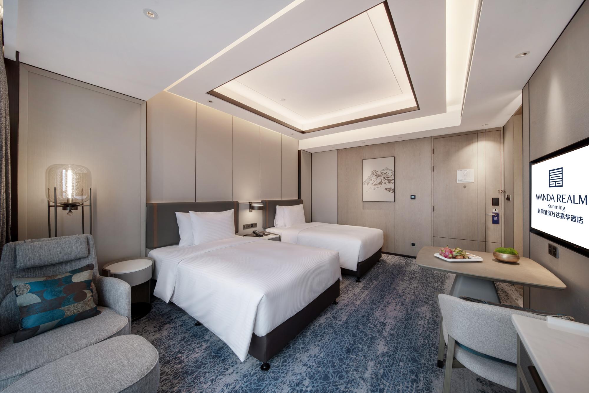 Deluxe, Twin Beds