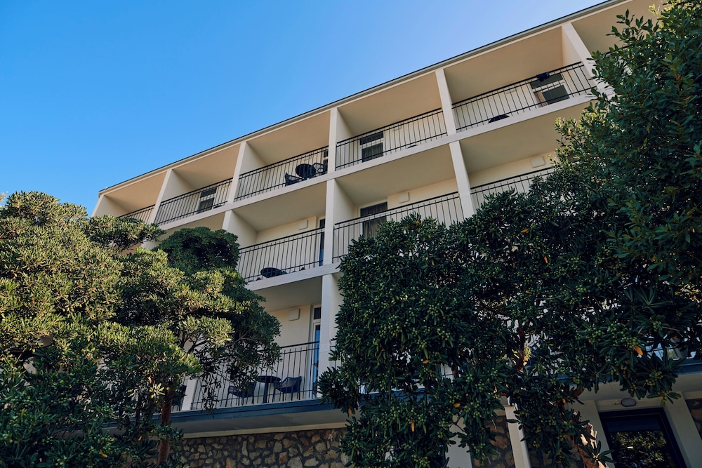 Colentum Resort Murter 2/50