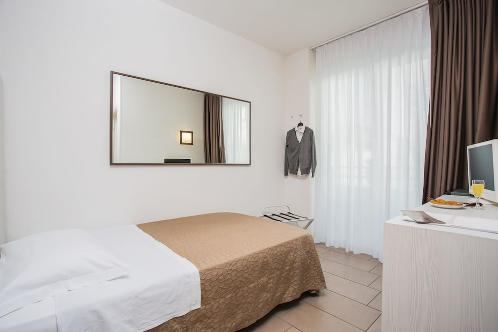 Color Mokambo Shore Design Hotel 8/32