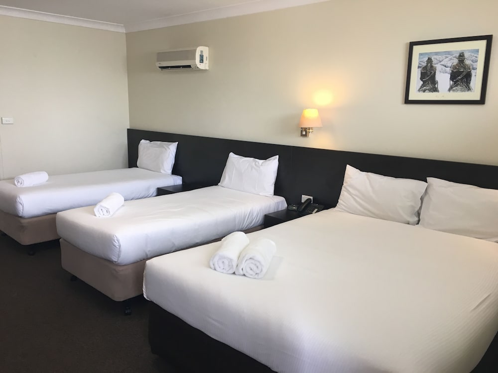 ABCOT INN 8/58