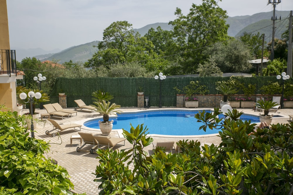 Santangelo Resort & Spa 57/66
