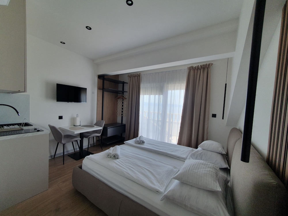 ROOM, SEA VIEW, BALCONY