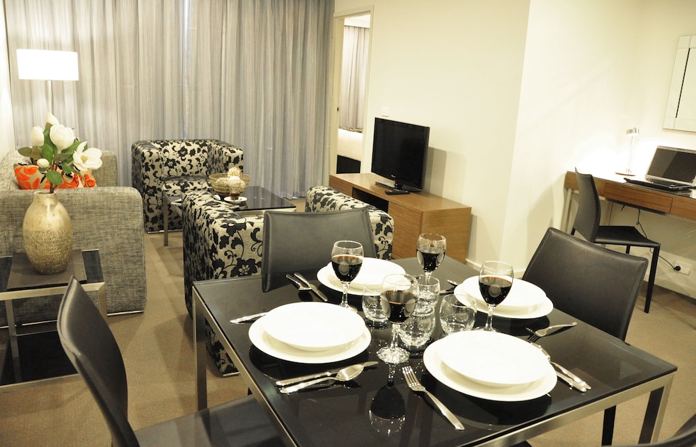 Adina Serviced Apartments Canberra Dickson 48/57