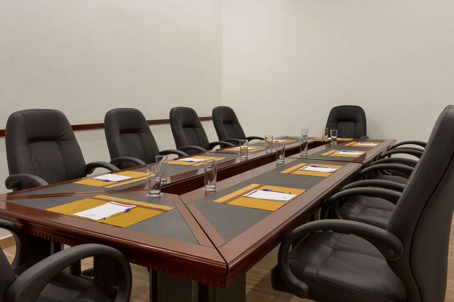 Hawthorn Suites By Wyndham Abuja 22/31