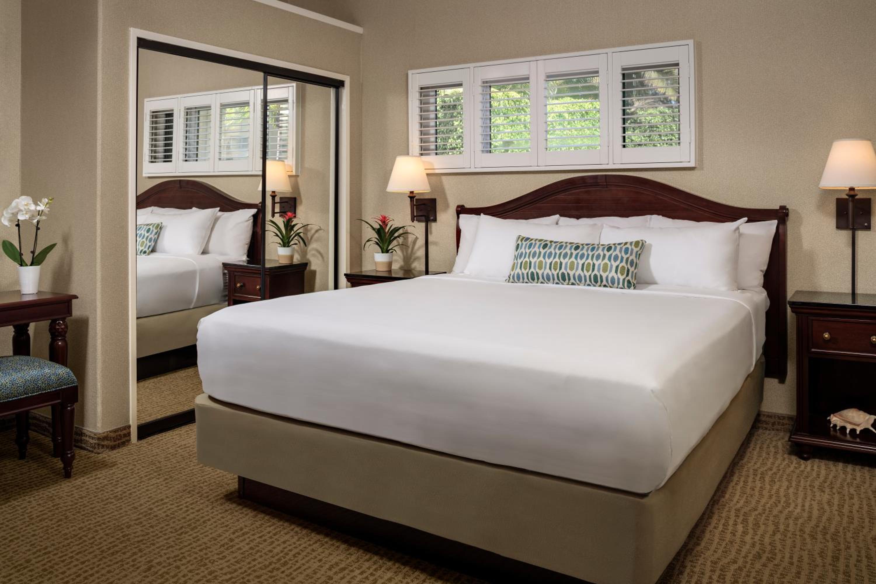 Resort, Suite, King Bed