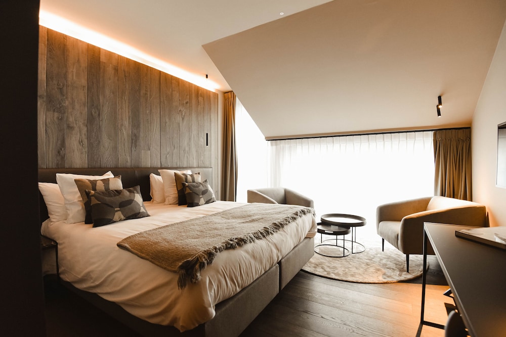 Hotel Sanglier 10/50