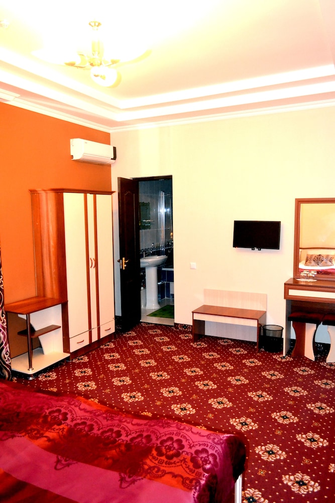 Arkanchi Hotel 36/48