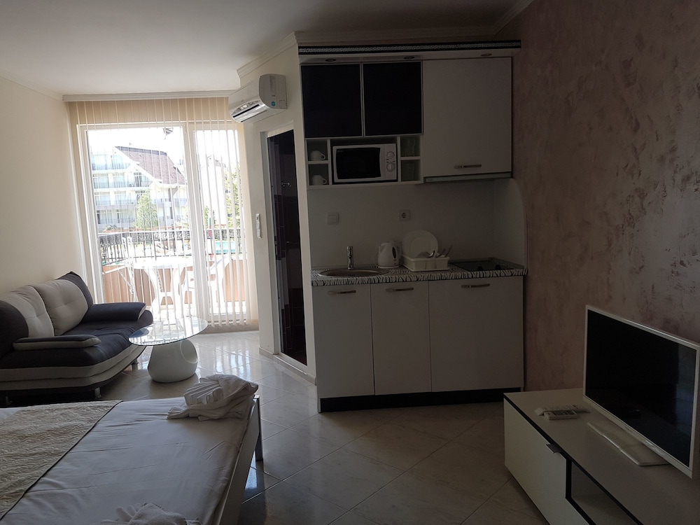 BAHAMI RESIDENCE 20/68