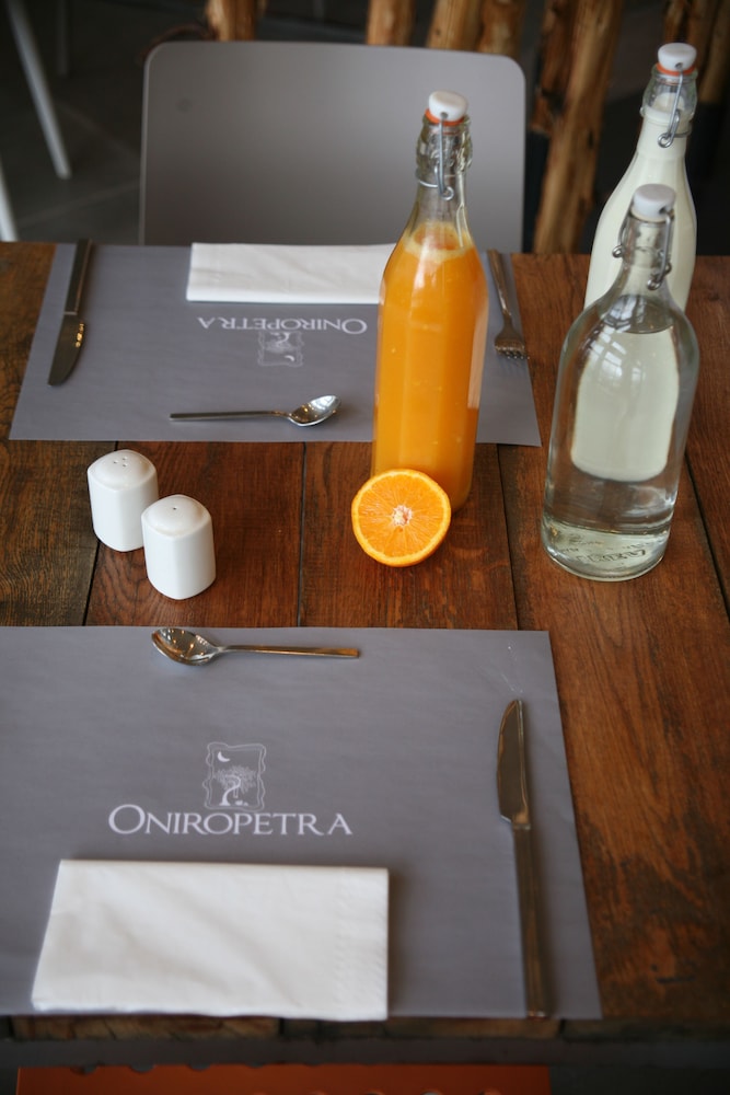 Oniropetra Boutique Hotel 34/75