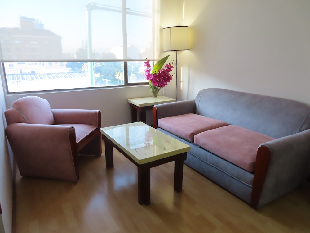 Hotel Lancaster House Suites 48/74