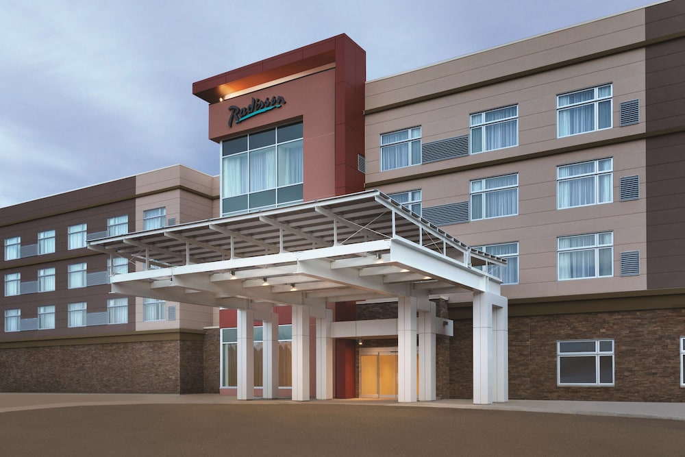 Radisson Kingswood Hotel Fredericton, NB 4/49