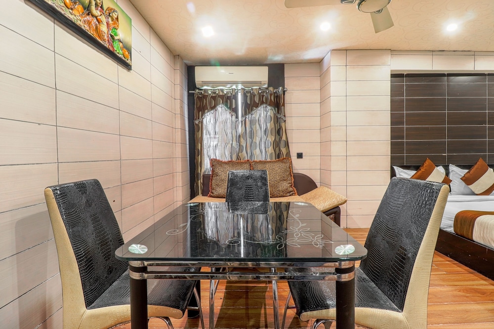 HOTEL GRAND SHIVA 36/50