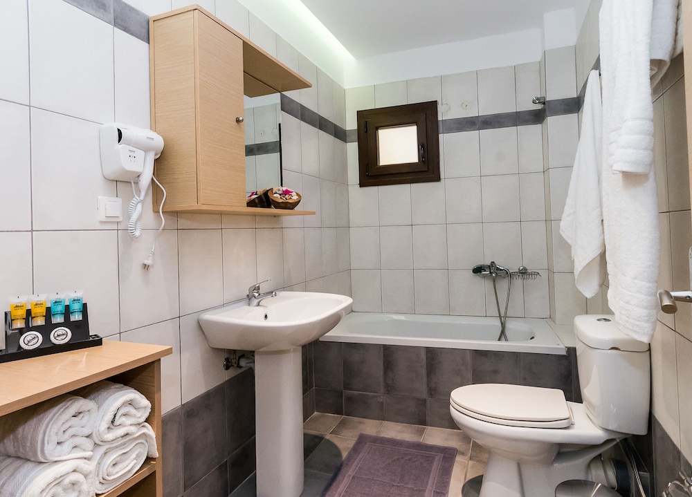 Alektor Luxury Apartments 31/34
