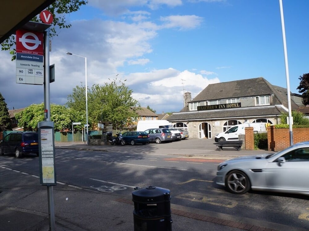 Heathrow Inn 54/56