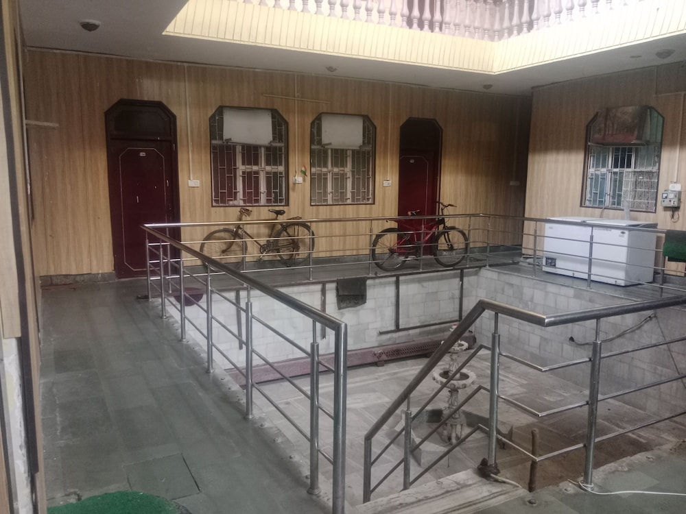 HOTEL RAJ BED AND BREAKFAST 23/36