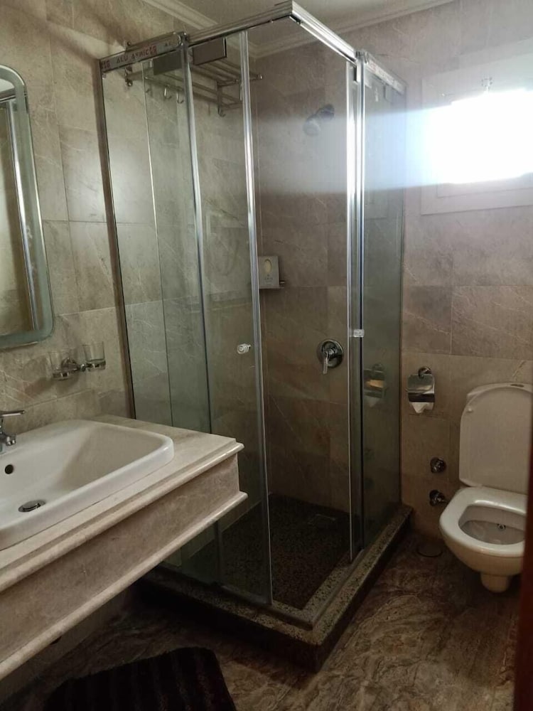 Jewel Al Nasr Hotel & Apartments 31/34